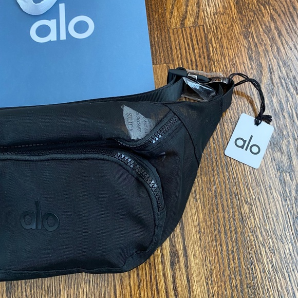NWT ALO Sheer Fanny Pack - Black - Picture 5 of 12